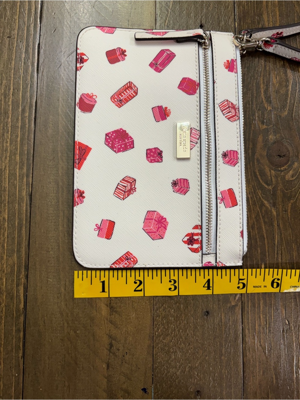 Kate Spade Shore Street Tinie Wristlet in the Gift Box Pattern - Picture 10 of 10